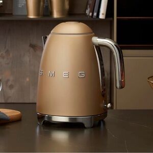 SMEG Electric Kettle